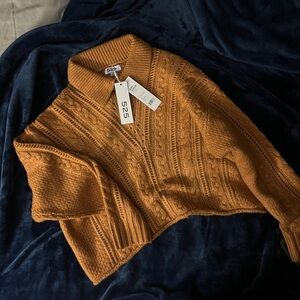 525 AMERICA CROPPED SWEATER with Collar - Camel Size XS NWT.